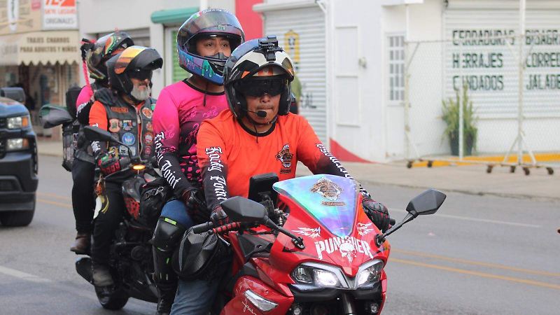 Motos-Llamativas-En-La-Rodada-Rococo